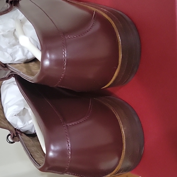 SALVATORE FERRAGAMO RICCARDO LEATHER LOAFER - Picture 7 of 7